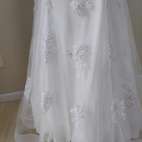 Glow size 20 trumpet mermaid wedding dress. Lace, mesh, appliqué. - Picture 14 of 16